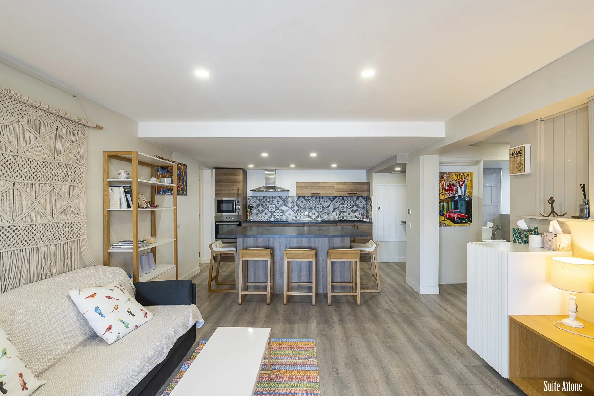 Aïtone Suite, interior